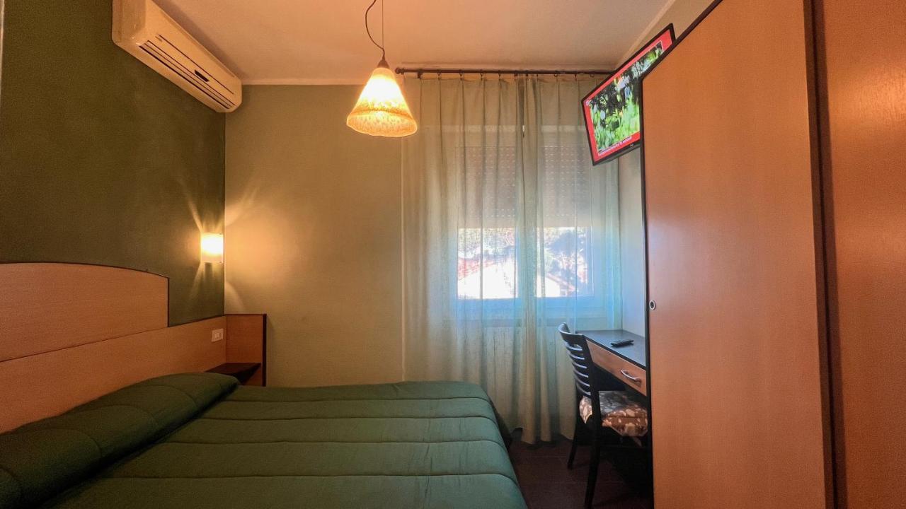 טירניה Hotel Il Cavaliere Nero מראה חיצוני תמונה
