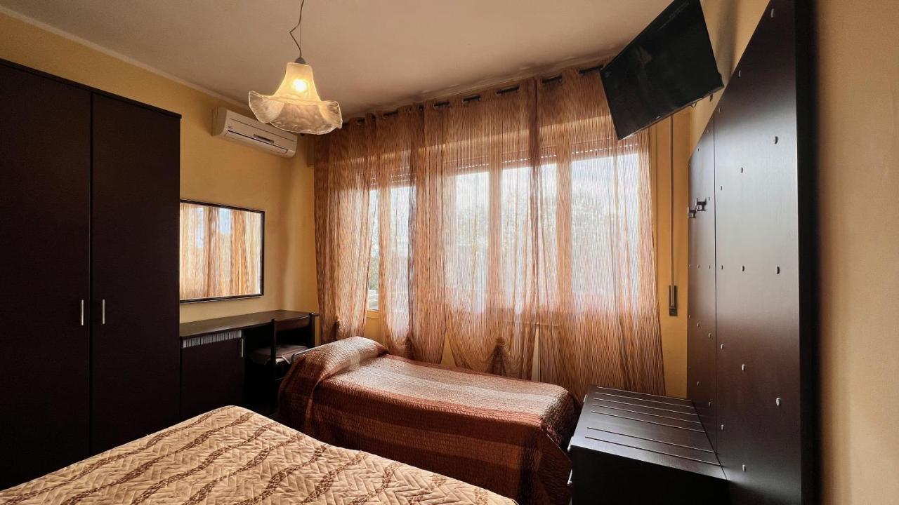 טירניה Hotel Il Cavaliere Nero מראה חיצוני תמונה